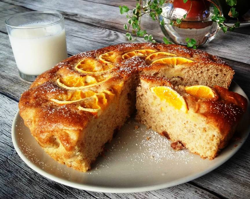 Orange Cake ~ A delicious vegan cake with orange jam